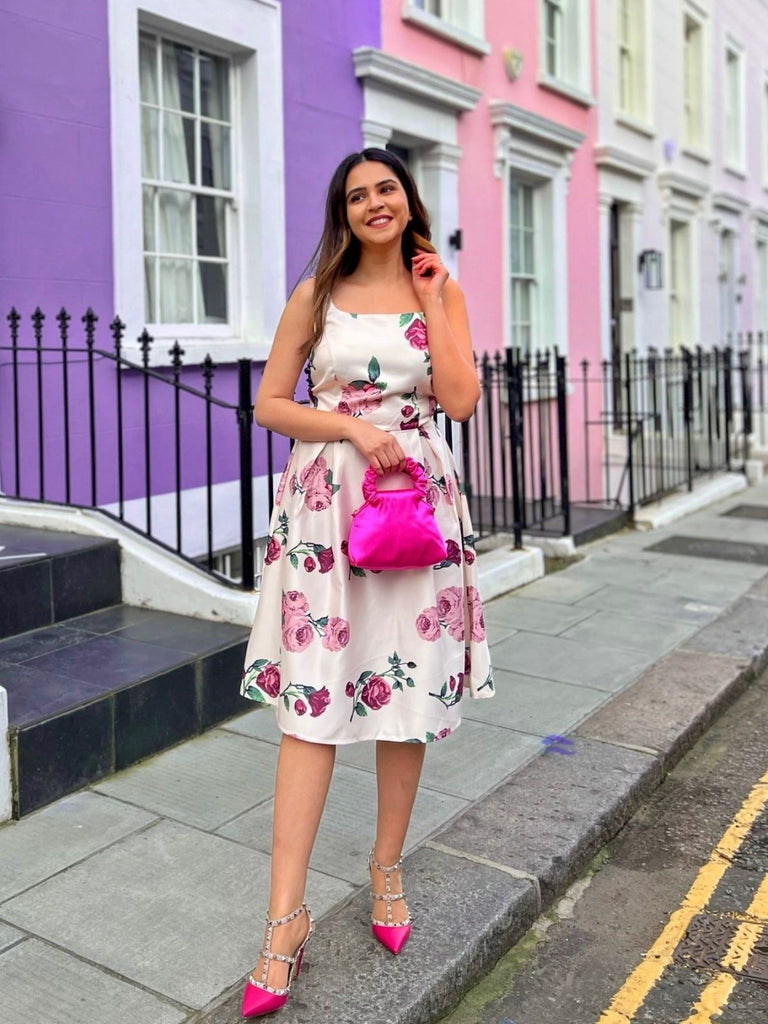 Pink 1950s Rose Floral Swing Dress: timeless style reimagined