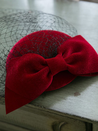 Retro Wine Red Bowknot Fascinator: timeless style reimagined