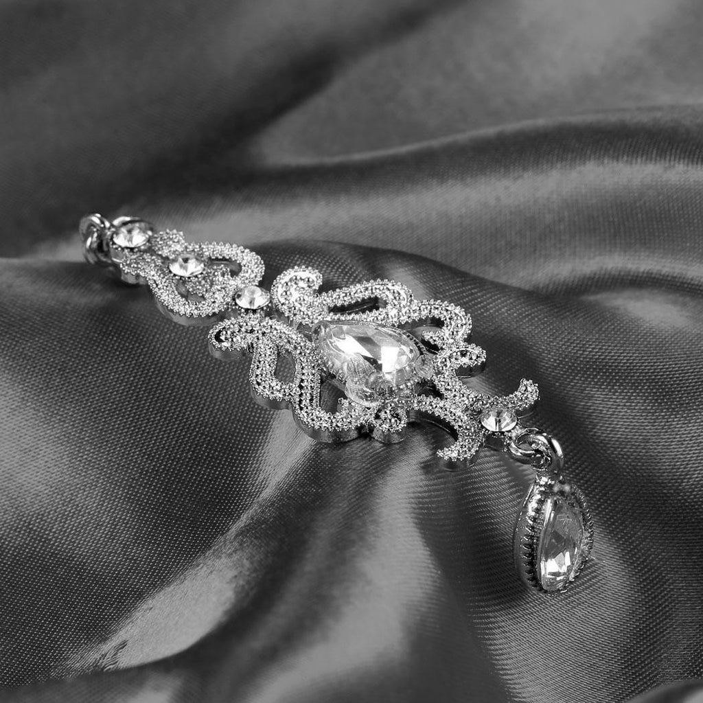 Silver 1920s Bridal Earrings — 1920s elegance in the palm of her hand